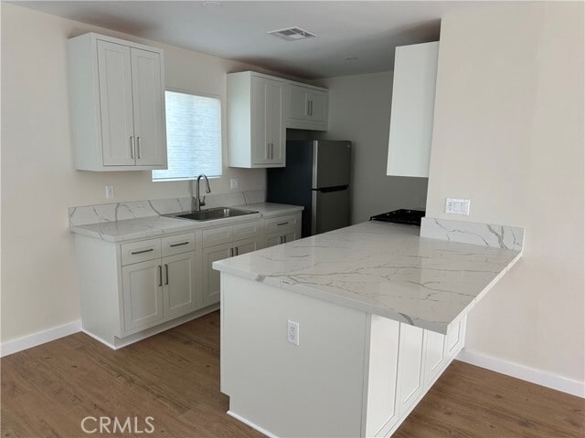 Building Photo - 1436 N Hollywood Way