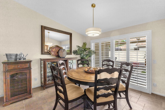 Building Photo - 170 Vía Tramonto