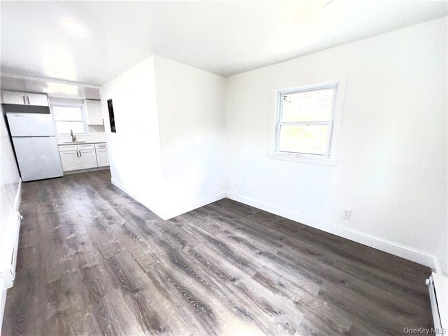 Building Photo - 254 Wixon Pond Rd