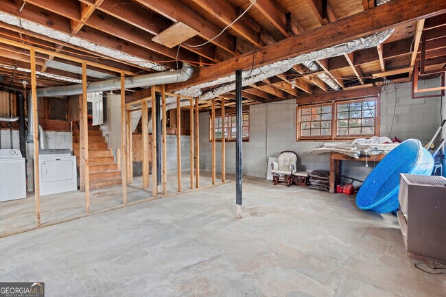 Building Photo - 3727 Calmer Cir