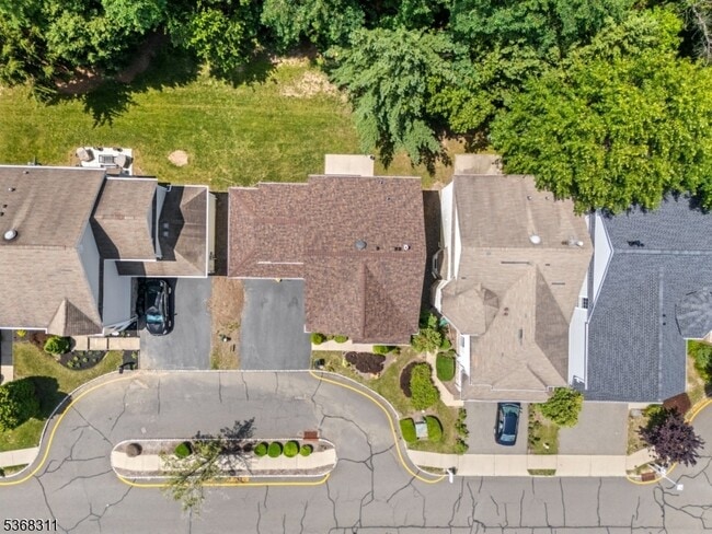 Building Photo - 112 Overhill Dr