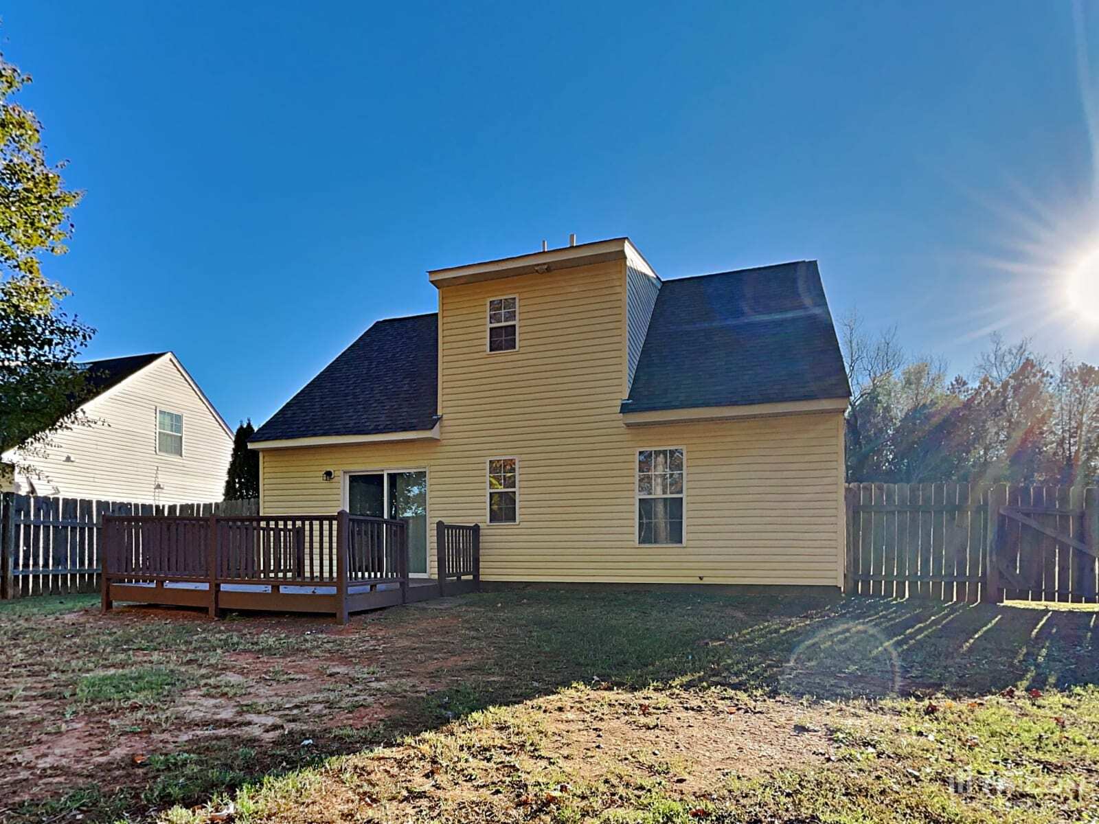 Building Photo - 124 Red Feather Ct