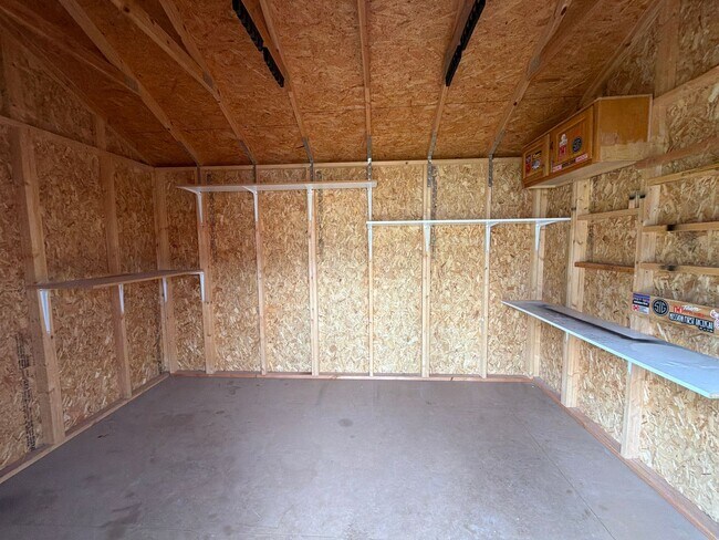 Building Photo - Check Out this price! Get it before it is gone!