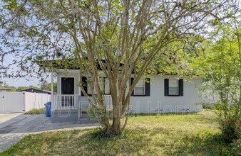 Building Photo - 5739 Bree Rd