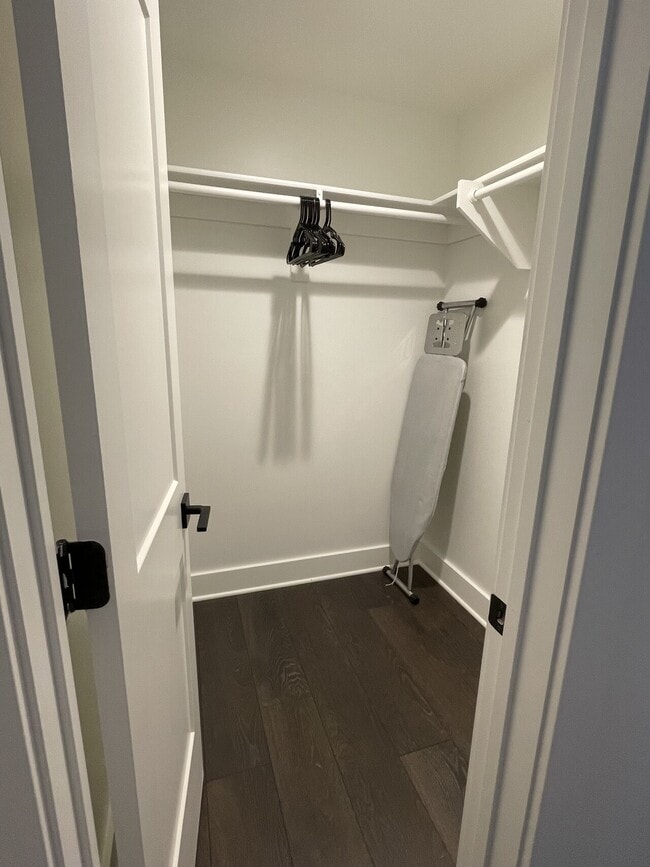 Building Photo - 4317 Holly