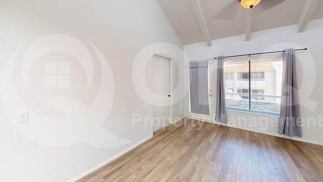 Building Photo - 11666 N 28th Dr
