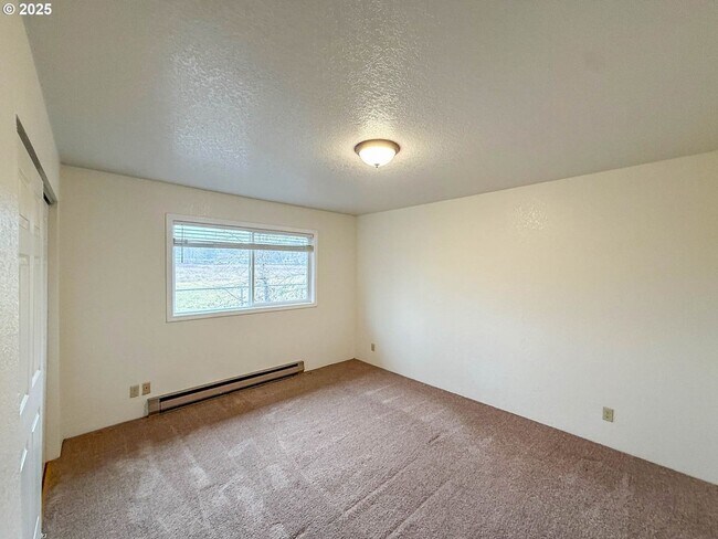 Building Photo - 1927-1929 Green Ave