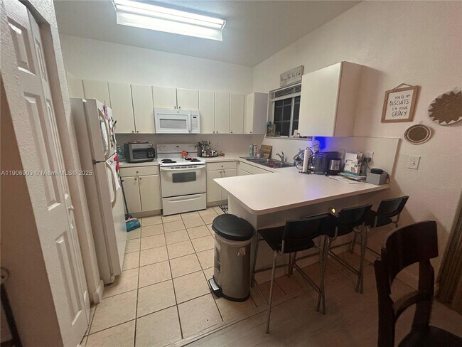 Primary Photo - 2590 NE 3rd Dr