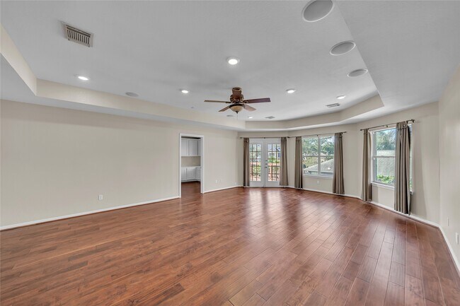 Building Photo - 1423 Meadow Lakes Dr