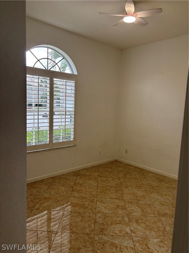 Building Photo - 15501 Cadiz Ln