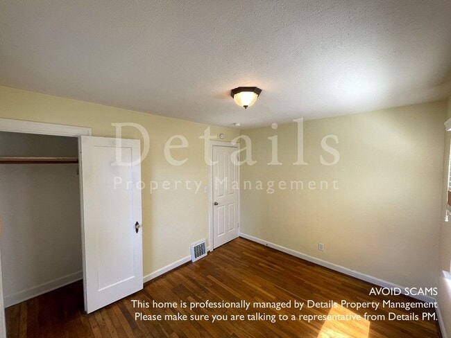 Building Photo - Charming 2BR, 1BA house With Loft & Office