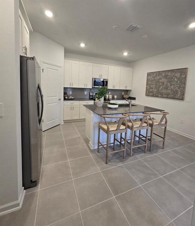 Building Photo - 4244 St Thomas Wy