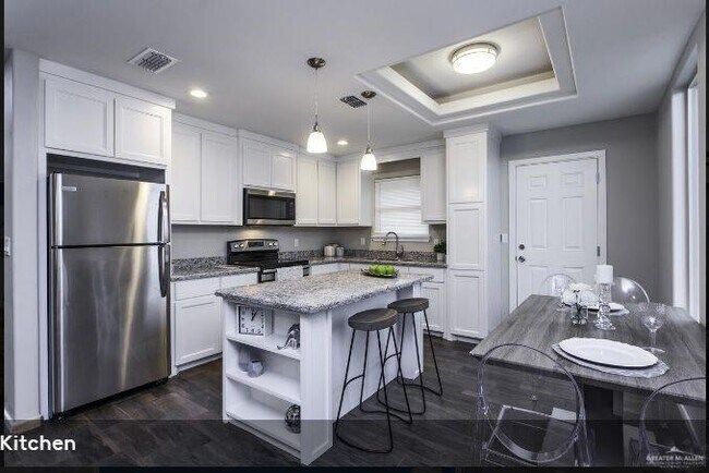 Building Photo - 3408 Sahara Dr