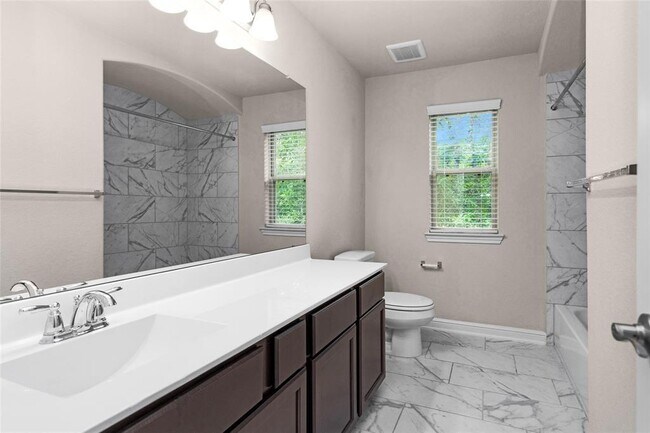 Building Photo - 236 Redwood Cyn Trl