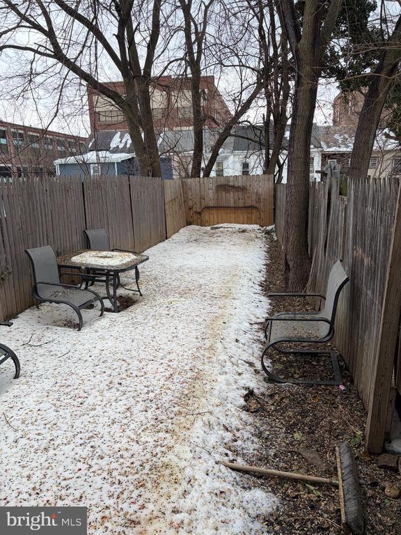 Building Photo - 75 Jersey St