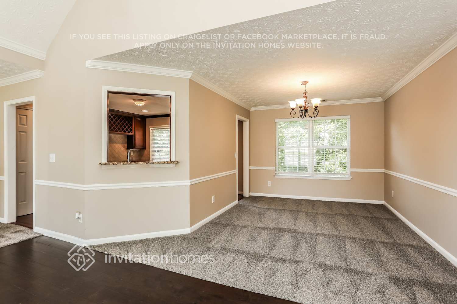 Building Photo - 3020 Maple Dr NW