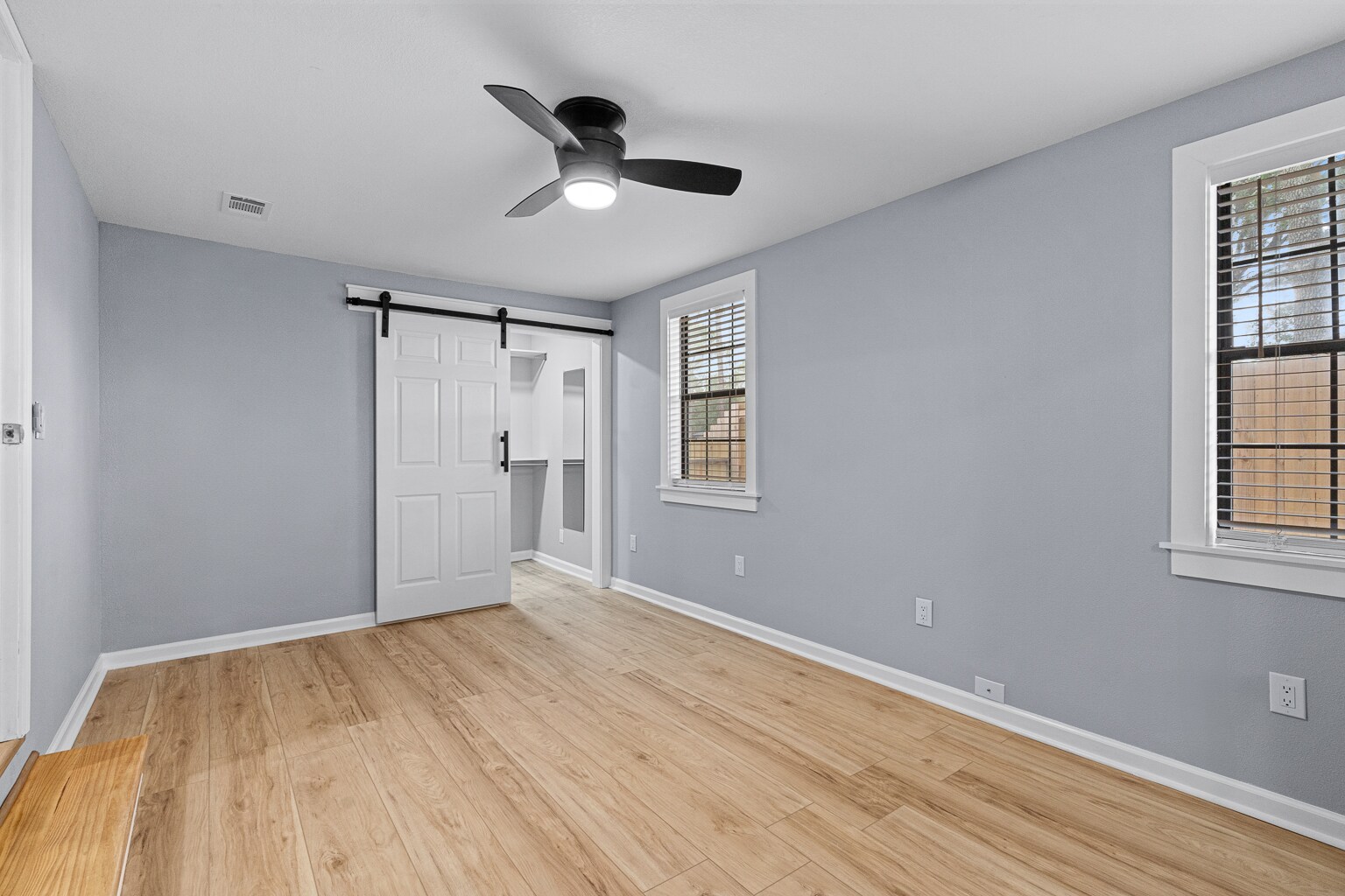 Building Photo - 5968 Capitol Dr