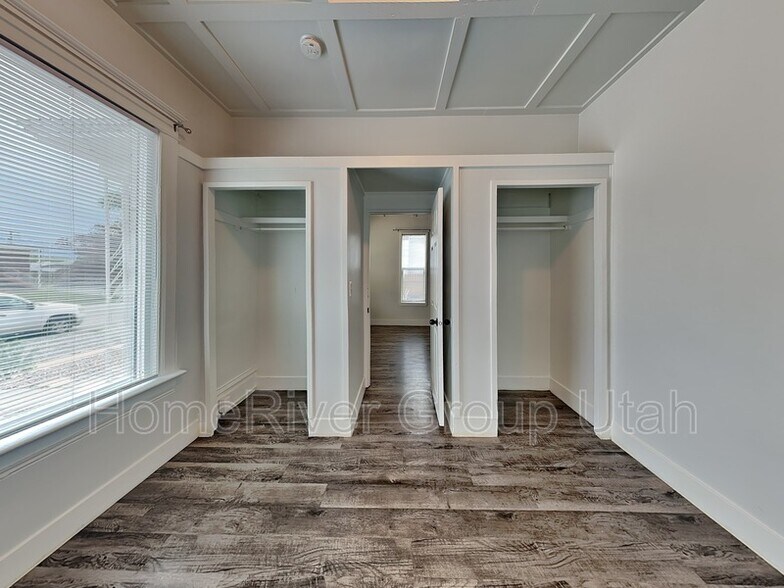 Building Photo - 646 S 1000 W
