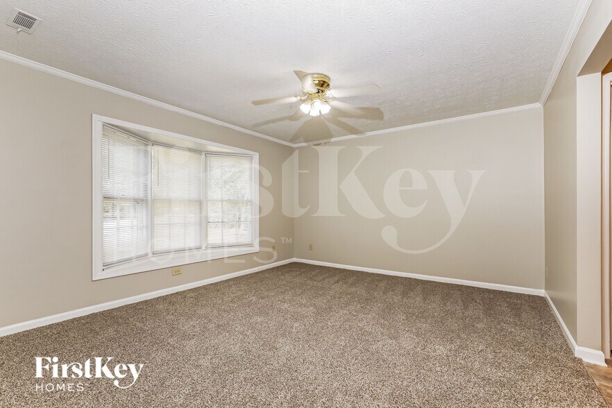 Building Photo - 200 Ridge Way