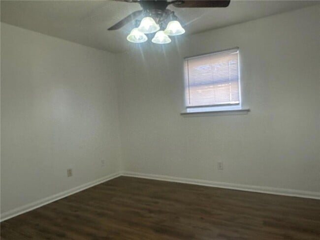 Building Photo - 4421 Herrmann St