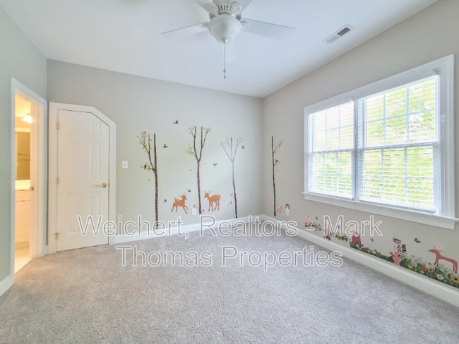 Building Photo - 116 Hamilton Hedge Pl