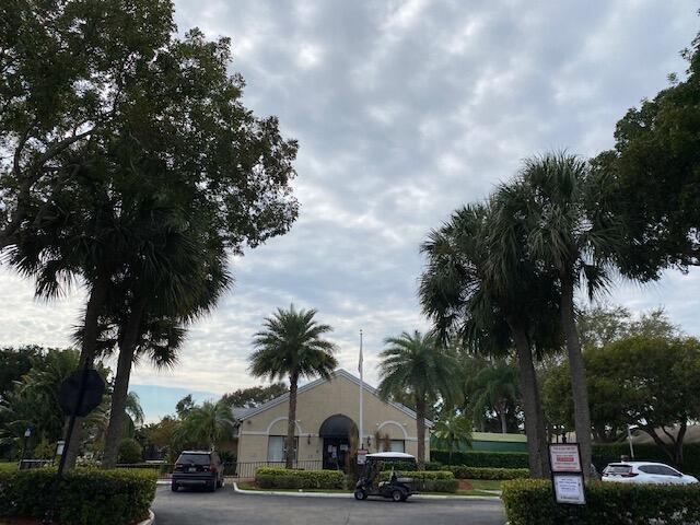 Building Photo - 41 Buxton Ln