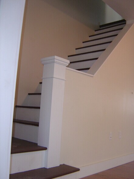 Building Photo - 238 Sharpe St.