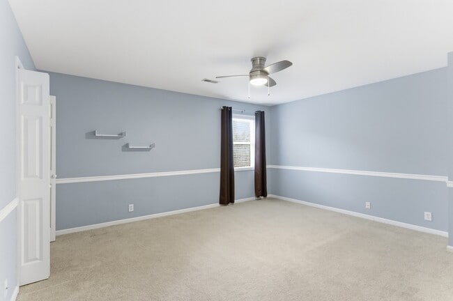 Building Photo - 10012 Double Tree Rd