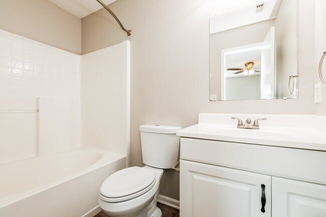 Building Photo - 11604 Stewarts Crossing Dr