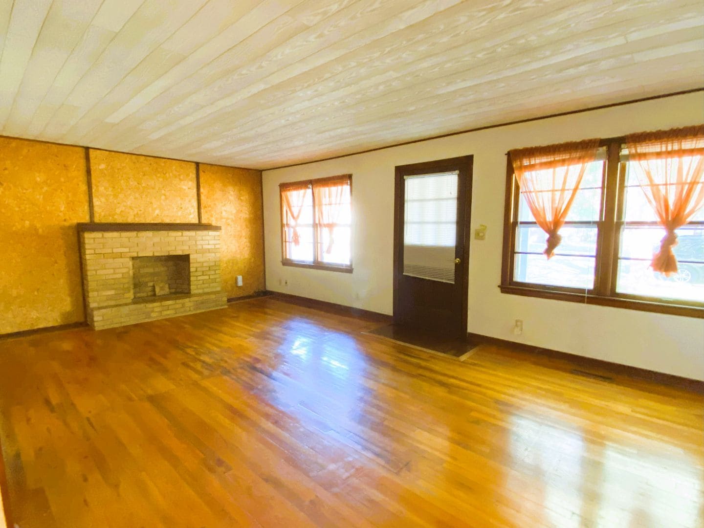 Building Photo - 207 S Mt Carmel St