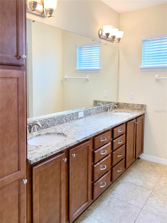 Building Photo - 13744 Summer Harbor Ct