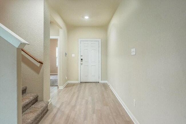 Building Photo - 6830 Emerald Valley