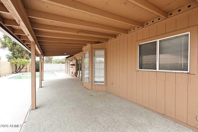 Building Photo - 1904 N Arrowhead Cir