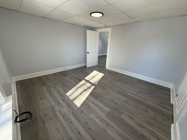 Building Photo - 61 Goddard St