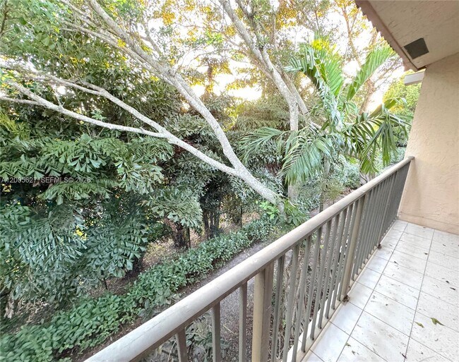 Building Photo - 9120 NW 40th St