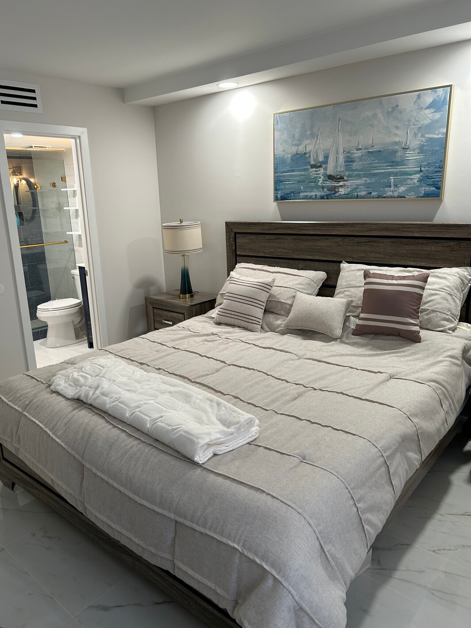 Building Photo - 1391 S Ocean Blvd