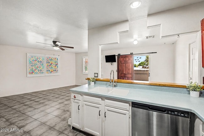 Building Photo - 6116 S Borego Rd