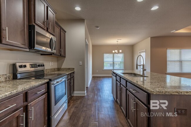 Building Photo - 21742 Gullfoss St