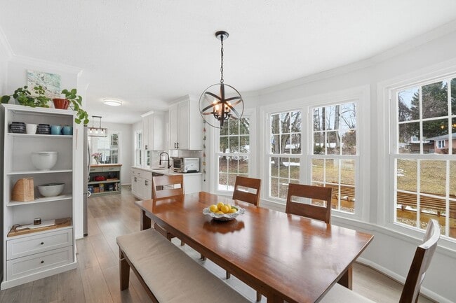 Building Photo - Updated 4BR Home with Finished Basement Minutes to Glenmont Metro!