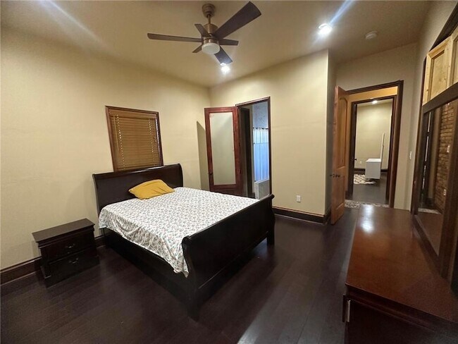 Building Photo - 5611 Rickert Dr