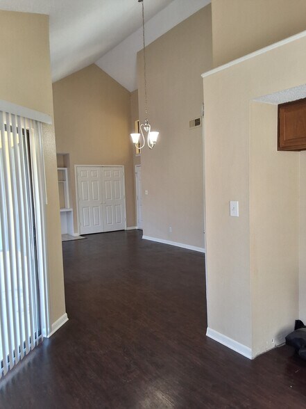 Building Photo - 5748 Mill Creek Dr