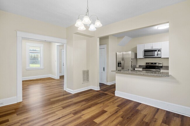 Building Photo - Completely Renovated 3 Bedroom Home in Hig...