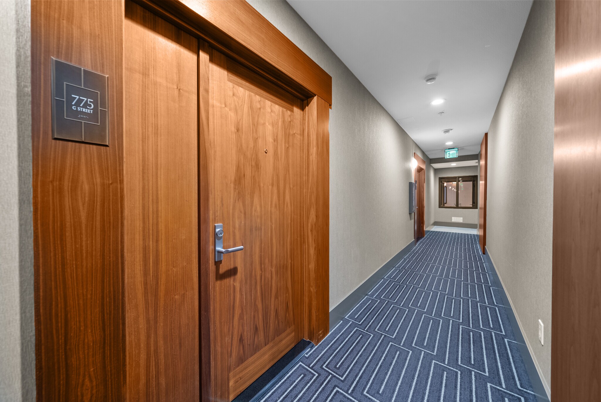 Building Photo - 700 W Harbor Dr