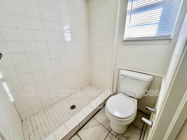 Building Photo - 9817 Grimsbey Ct