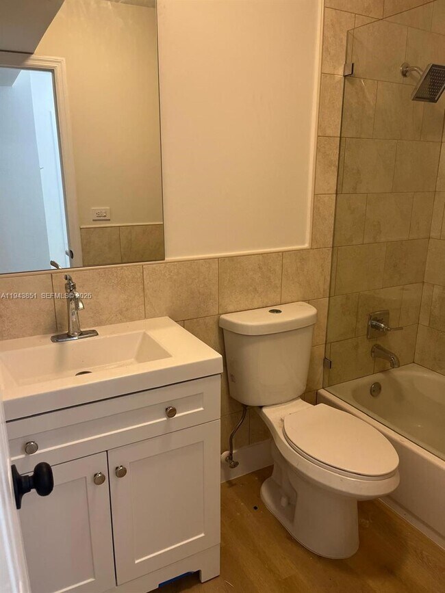 Building Photo - 6330 SW 34th St