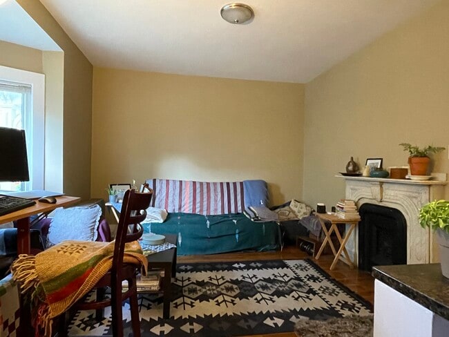 Building Photo - 8 Ivaloo St