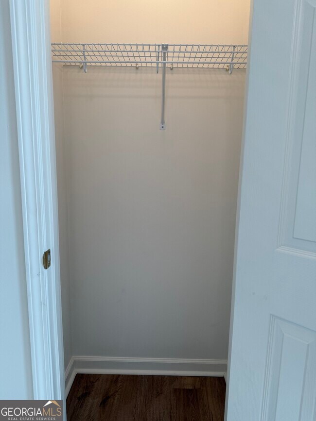 Building Photo - 160 2nd St