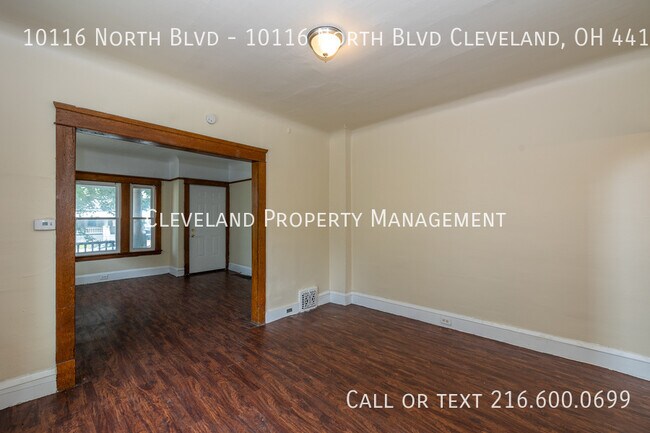 Building Photo - Side-by-side Cleveland Duplex