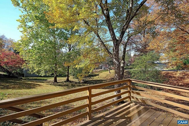 Building Photo - 1032 Cheshire Ct