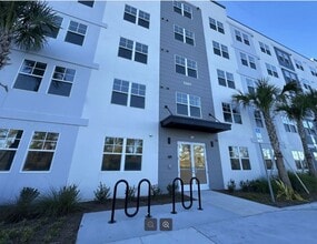 Building Photo - 2 Bed / 2 Bath Condo for Rent in Millenia Park – Orlando